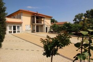 objects/2065/148615_Nevenka izvana 08.jpg